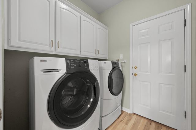 8305 Scenic Oaks DR, Austin, TX 78737