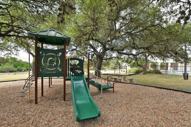 8305 Scenic Oaks DR, Austin, TX 78737