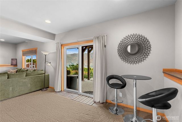 585 Entiat Place, Orondo, WA 98843