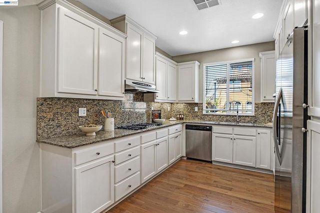 5216 Fioli Loop, San Ramon, CA 94582
