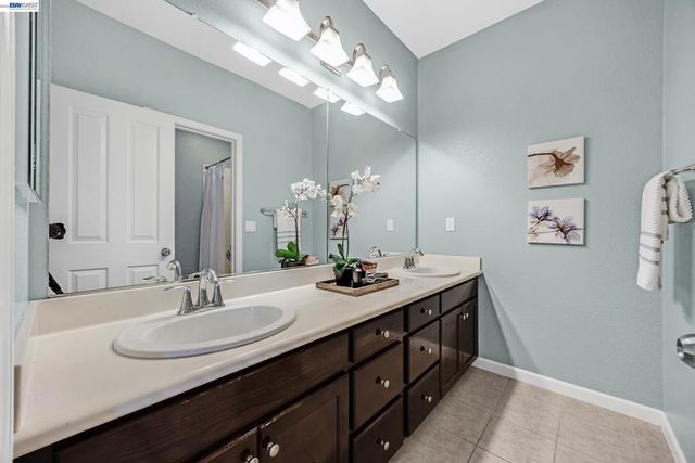 5216 Fioli Loop, San Ramon, CA 94582