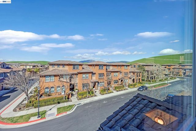 5216 Fioli Loop, San Ramon, CA 94582