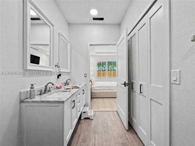 13837 SW 273rd Ter, Homestead, FL 33032