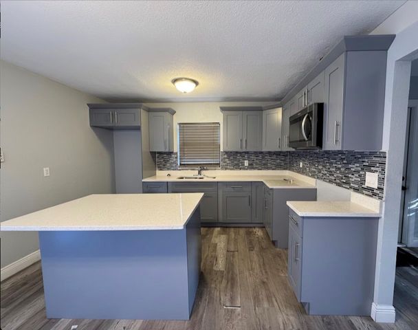 2903 Avenue R, Fort Pierce, FL 34947