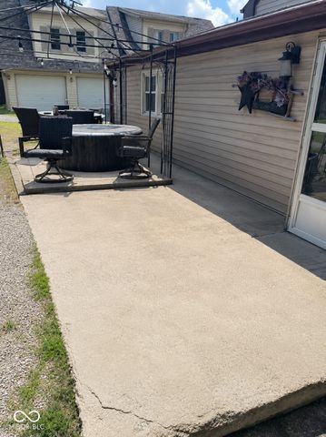5232 E Us Highway 40, Greencastle, IN 46135
