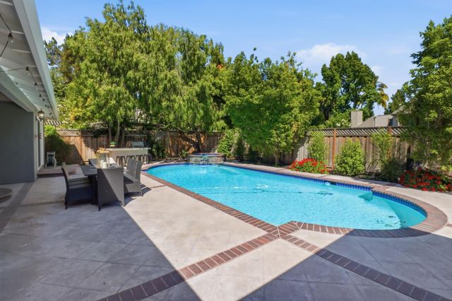 1519 Peregrino Way, San Jose, CA 95125