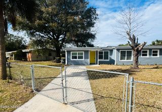 8005 JACQUES Drive, Jacksonville, FL 32210