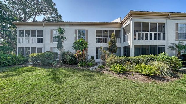 5269 WEDGEWOOD LANE 36, Sarasota, FL 34235