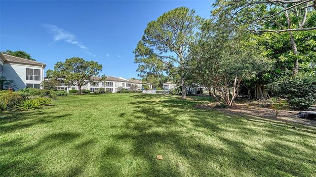 5269 WEDGEWOOD LANE 36, Sarasota, FL 34235