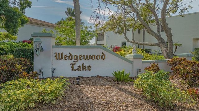 5269 WEDGEWOOD LANE 36, Sarasota, FL 34235