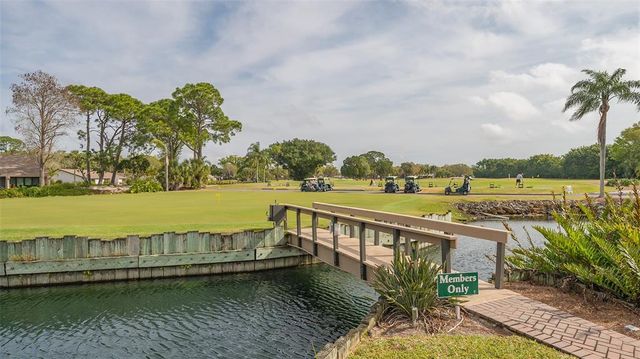 5269 WEDGEWOOD LANE 36, Sarasota, FL 34235