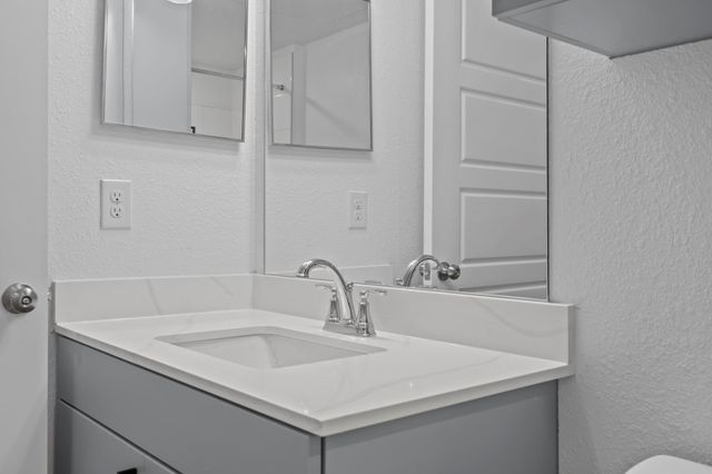 1664 Hillside Terrace 2512, Buda, TX 78610