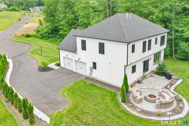 56 Stone House Lane, Burlington, CT 06013