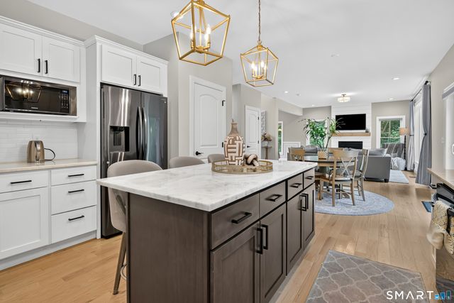 56 Stone House Lane, Burlington, CT 06013