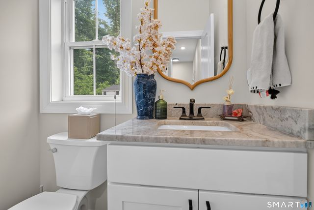 56 Stone House Lane, Burlington, CT 06013
