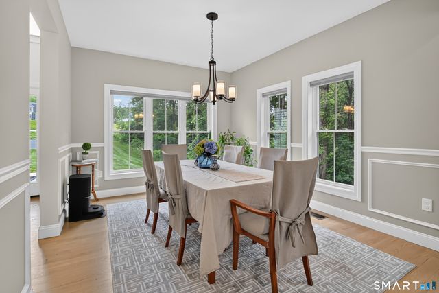 56 Stone House Lane, Burlington, CT 06013