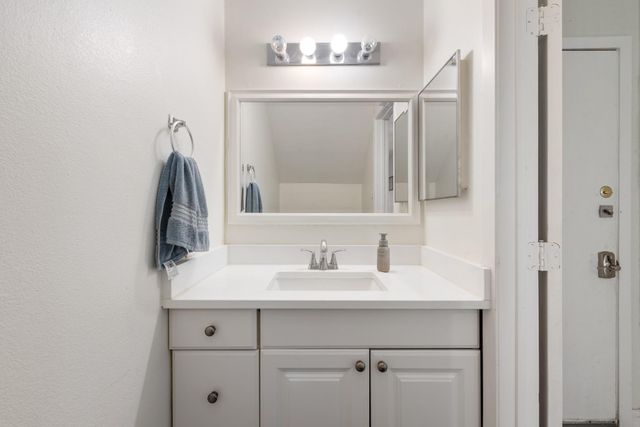 1501 Stallings Drive 48, College Station, TX 77840