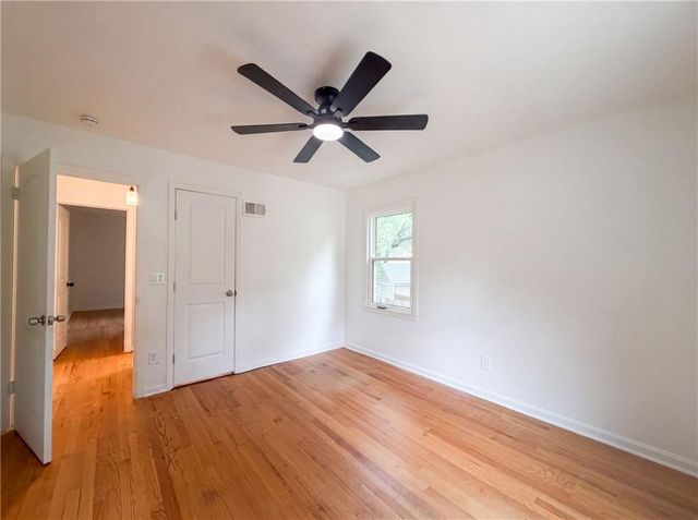 5419 Roe Boulevard, Roeland Park, KS 66205