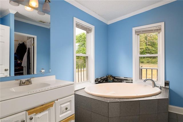 119 Archie Lane, Lexington, NC 27295