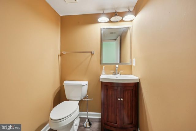 8309 LINDEN OAKS CT, Lorton, VA 22079