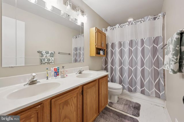 8309 LINDEN OAKS CT, Lorton, VA 22079