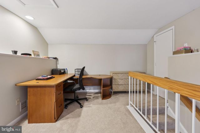 8309 LINDEN OAKS CT, Lorton, VA 22079