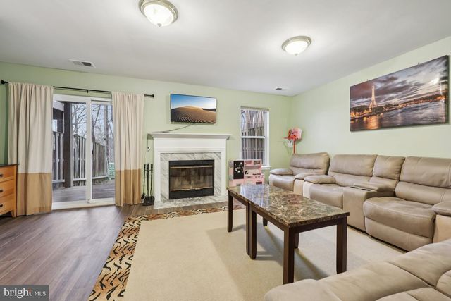 8309 LINDEN OAKS CT, Lorton, VA 22079