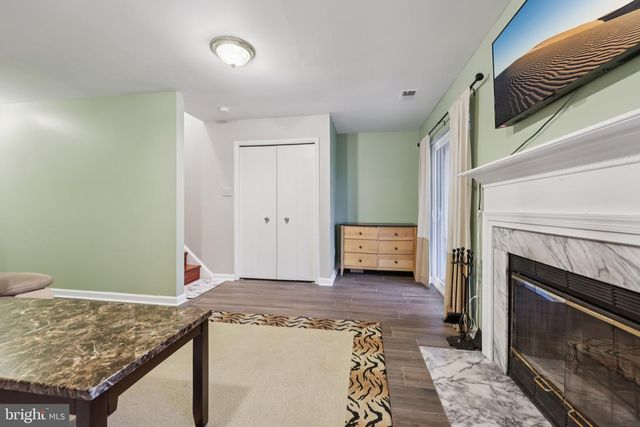 8309 LINDEN OAKS CT, Lorton, VA 22079