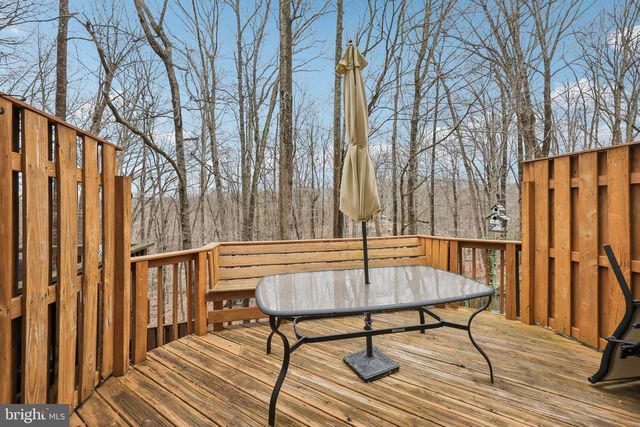 8309 LINDEN OAKS CT, Lorton, VA 22079