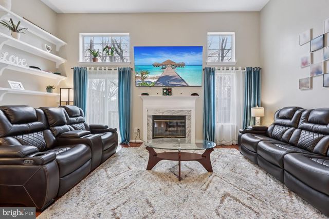 8309 LINDEN OAKS CT, Lorton, VA 22079