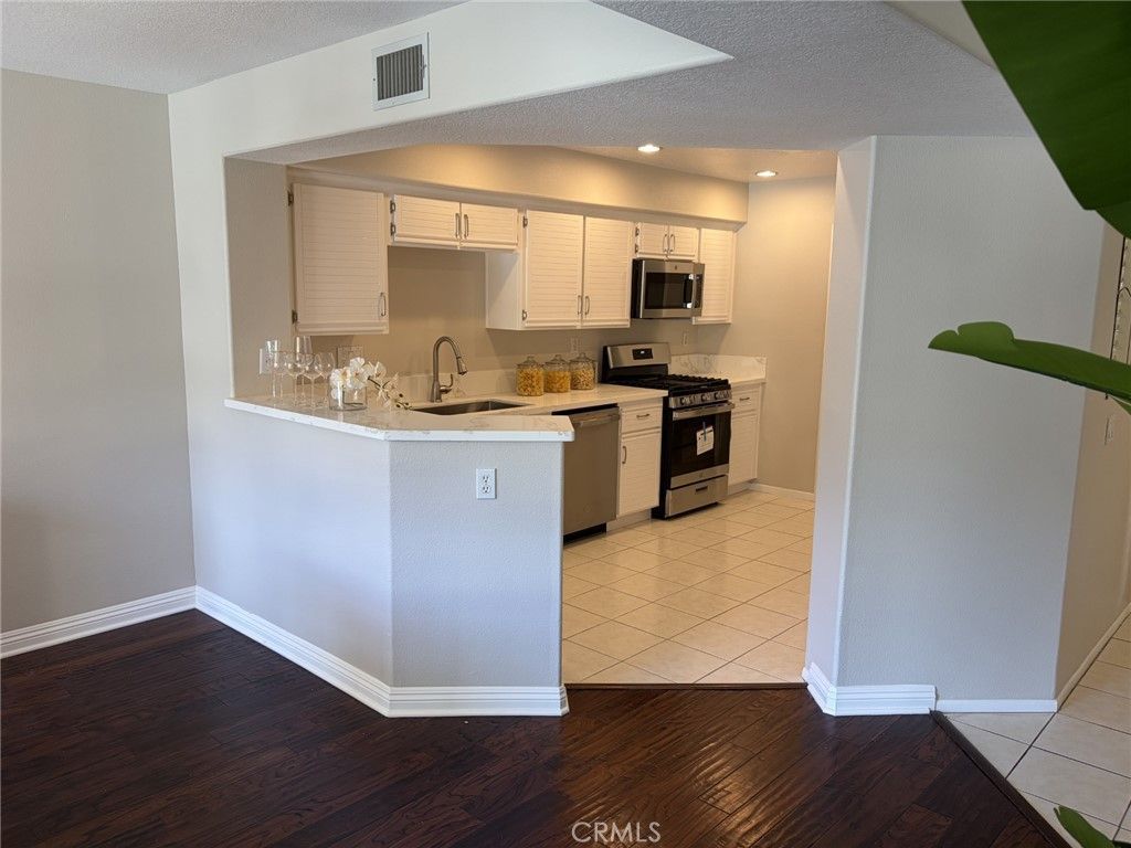 8012 E Snowberry E, Anaheim Hills, CA 92808 — photo 2