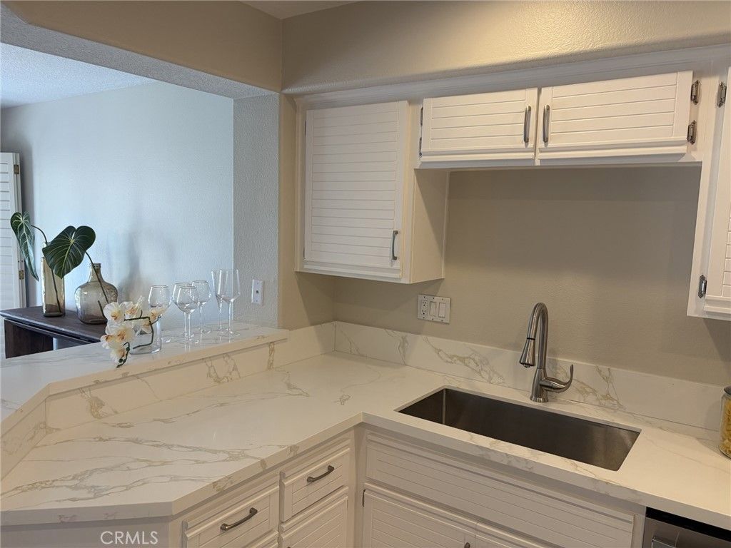 8012 E Snowberry E, Anaheim Hills, CA 92808 — photo 4
