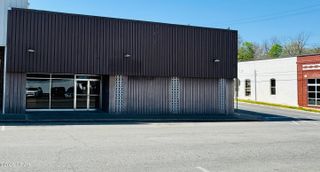 129 W Spring Street, Neosho, MO 64850