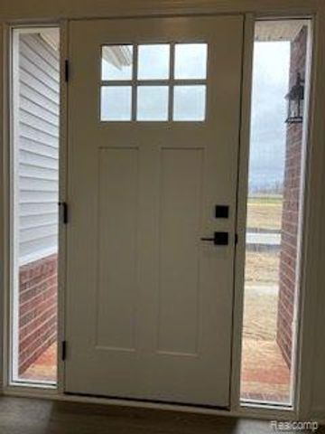 6198 Parker Drive, Fenton, MI 48451