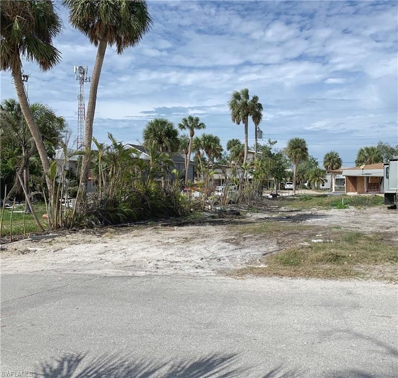 127 Washington AVE, FORT MYERS BEACH, FL 33931 — photo 3