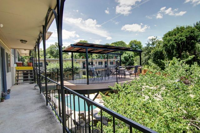1202 Newning Ave 308, Austin, TX 78704