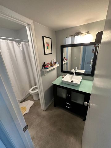 1202 Newning Ave 308, Austin, TX 78704