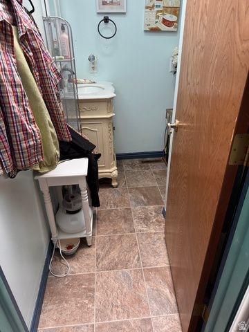 304 W WILLOW WAY, Pleasant View, UT 84414