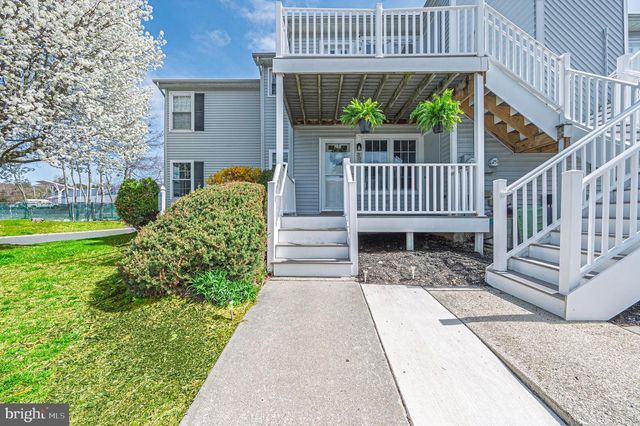 307 LONDON CT, Egg Harbor Township, NJ 08234