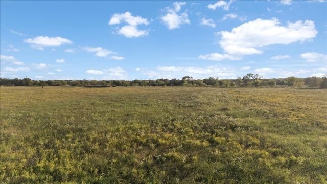 285 Vz County Road 3831, Wills Point, TX 75169