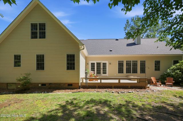 924 Potomac Drive, Chocowinity, NC 27817