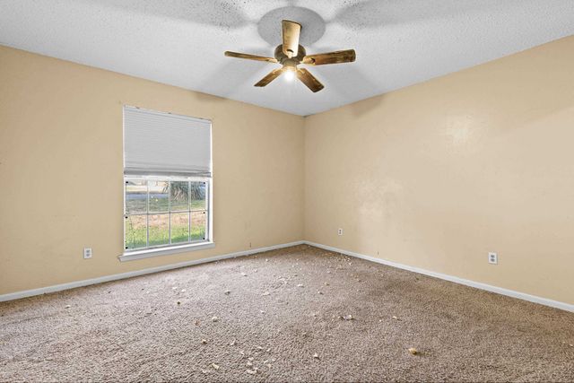 2606 Cedarcrest Dr., Marshall, TX 75672