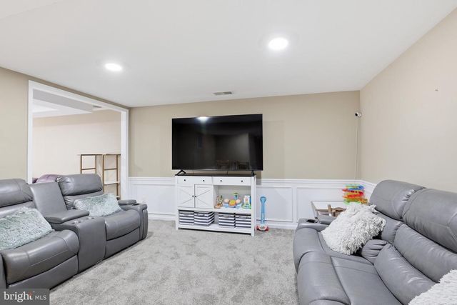 304 CHRISTIANA RIVER DR, Clayton, DE 19938
