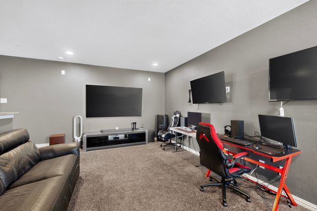 340 Redstone Drive, Sunnyvale, TX 75182