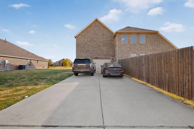 340 Redstone Drive, Sunnyvale, TX 75182