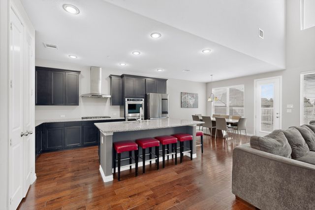 340 Redstone Drive, Sunnyvale, TX 75182