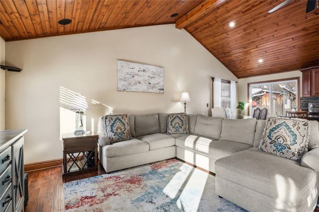 102 Kenwood, Kennedy Twp, PA 15108