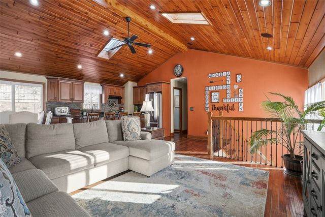 102 Kenwood, Kennedy Twp, PA 15108