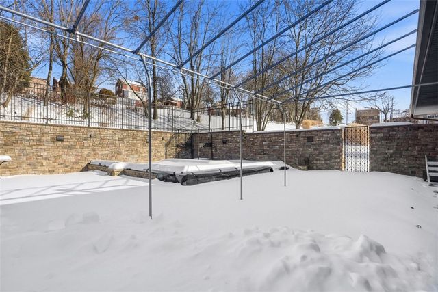 102 Kenwood, Kennedy Twp, PA 15108