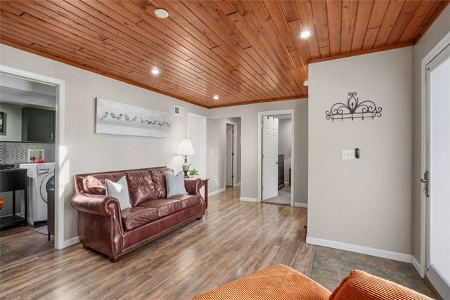 102 Kenwood, Kennedy Twp, PA 15108